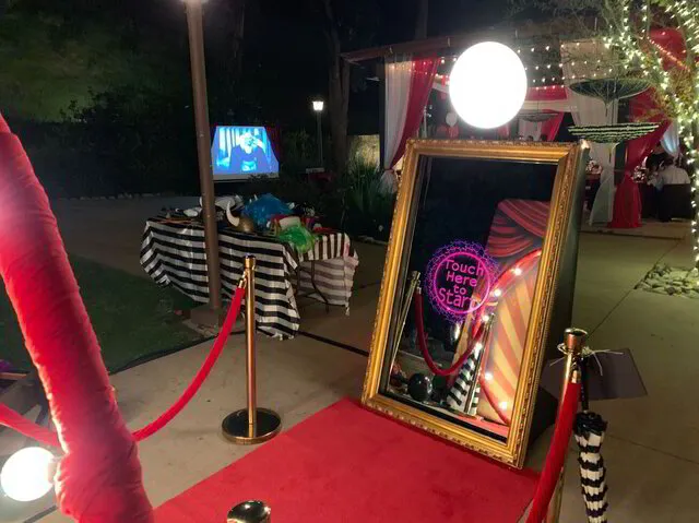 Wedding photo booth Los Angeles